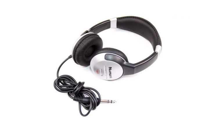 Numark HF125