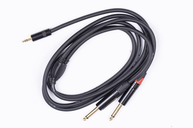 IC200S Kabal sa 2x TS 6,3mm i stereo 3,5mm 2m
