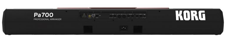 Korg Pa700
