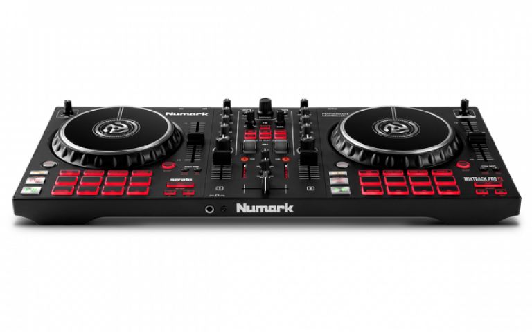 Numark MIXTRACK PRO FX