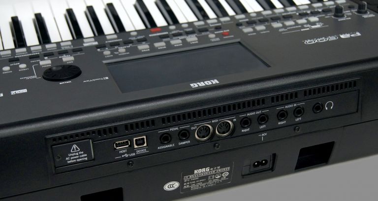 Korg Pa600